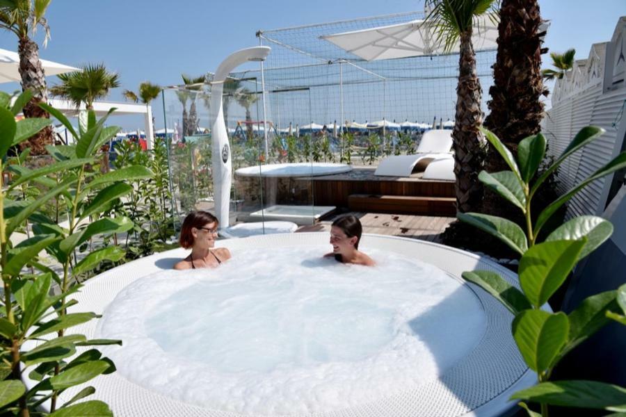 Hotel Liane Ричоне Екстериор снимка